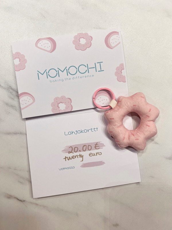 Special offer: Buy 20 € momochi gift card get a free momochi keychain.