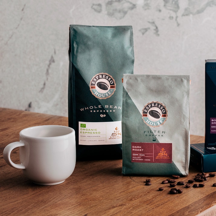 Signature Brew 500 g ja Signature Espresso 500 g.