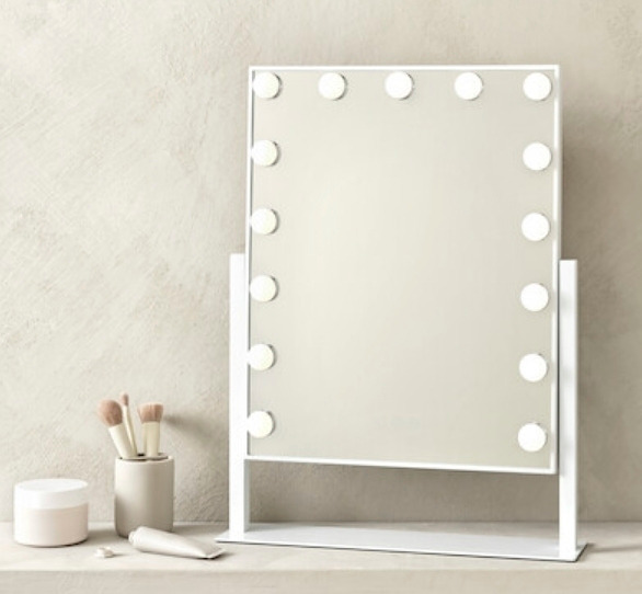 Meikkipeili valolla, 3 valaisutilaa – oikea valo juuri silloin, kun tarvitset sitä.