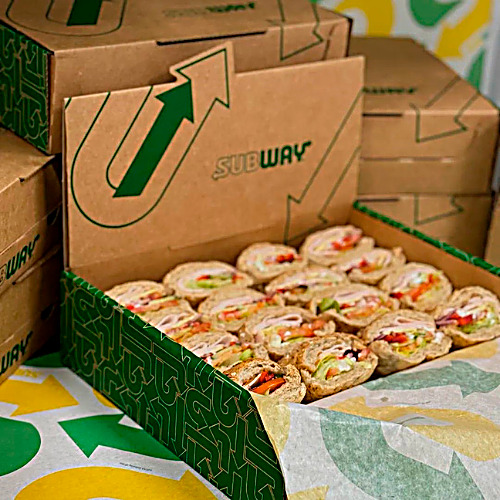 Tilaa herkulliset subitarjottimet loppuvuoden pieniin tai isompiin tilaisuuksiin tarjoushintaan.