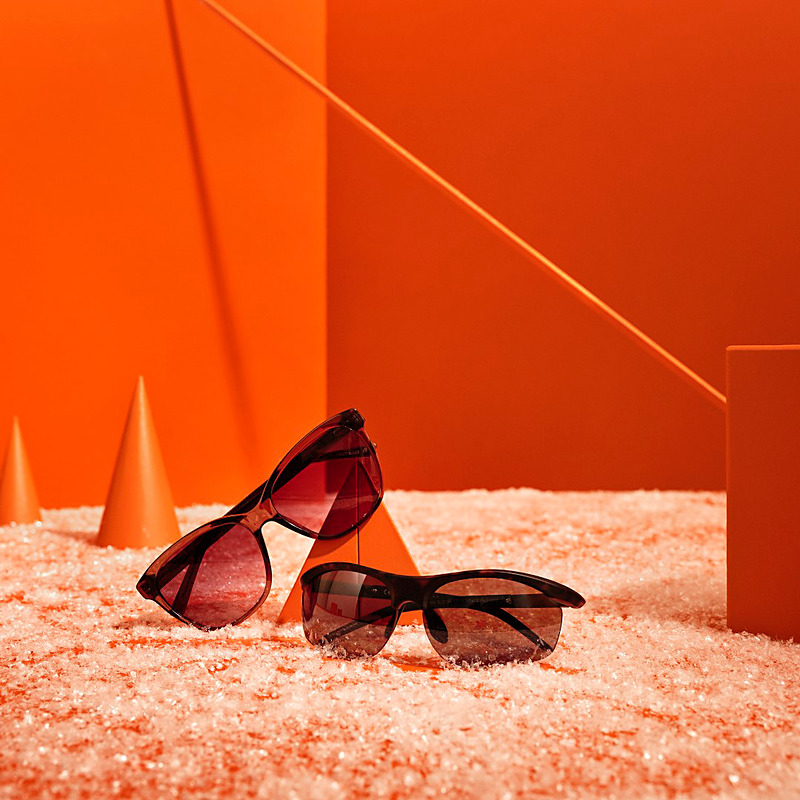 Helppo ja huoleton palvelu, joka mukautuu ajan myötä muuttuviin tarpeisiisi ilman yllättäviä kuluja. Valittavissasi on vähintään kolme tuotetta koko valikoimasta. Saat silmälasit kiinteällä kuukausimaksulla, joka sisältää kaiken tarvittavan.