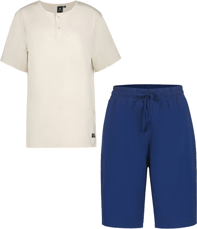 Housujen väri punainen tai sininen.