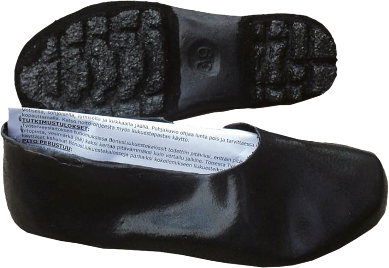 Kauden hittituote on kotimainen liukuestekalossi, joka kengän päälle laitettuna torjuu kosteutta ja estää kaatumisia, Erinomainen pito jäällä ja lumessa perustuu pohjan koviin rakeisiin, jotka pureutuvat liukkaaseen pintaan. Koot 36–46.