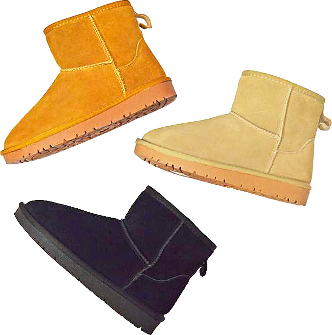 Lämminvuoriset nilkkurit mokkanahkaa, kolme eri väriä.