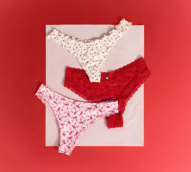 Useita värejä ja malleja. Tarjoamme halvimman.