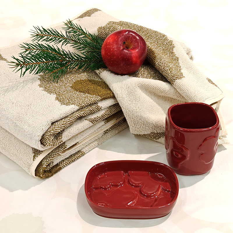 Puuvillafroteiset pyyhkeet useissa eri väreissä. Kolme kokoa.