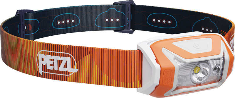 Tikka Core Anniversary. Ladattavalla akulla valaisee 450 luumenin valoteholla.