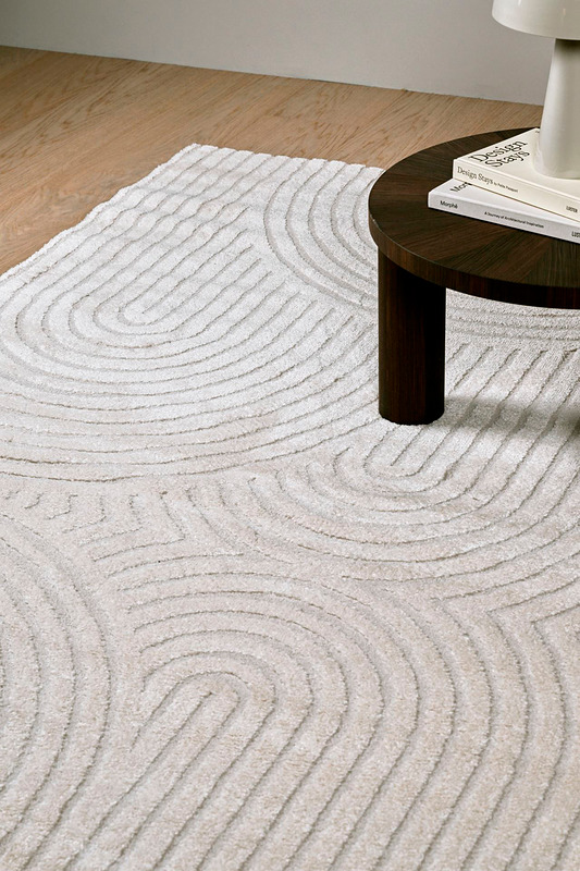 Suuret matot (tilaustuote) -30 %, pienet matot -50 %. Paljon eri malleja ja useita eri kokoja.