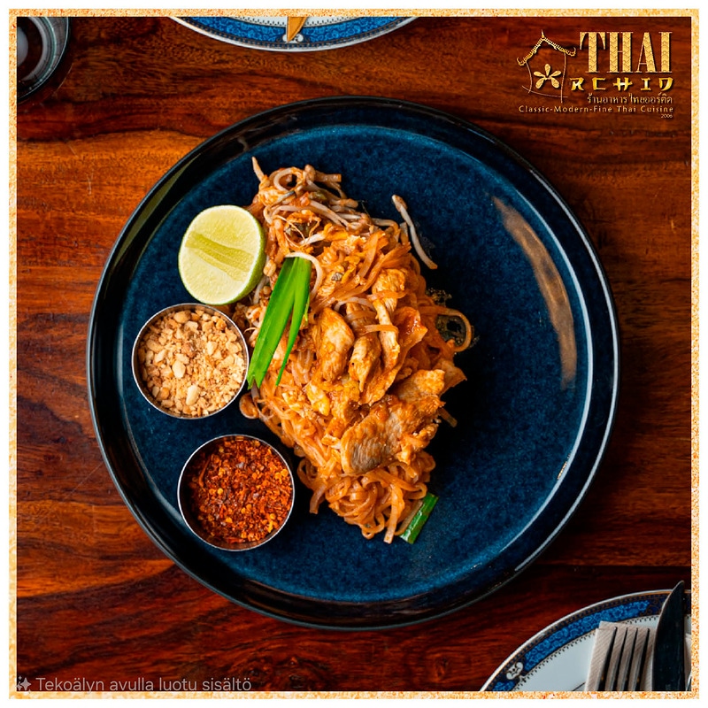 To–pe lounaan jälkeen, la–su koko päivän. Käytämme suomalaista kanaa.