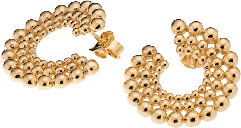 Keltakullattua hopeaa. Korvakorun halkaisija 23 mm.